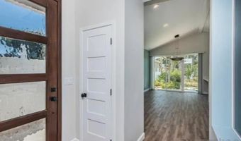 7595 Saranac Ave, La Mesa, CA 91942