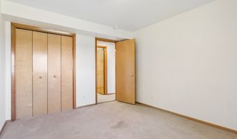 22016 AIRPORT Rd NE, Aurora, OR 97002