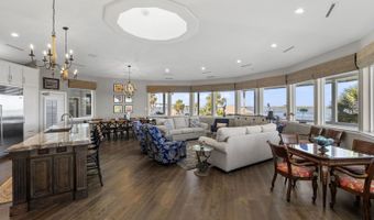 140 BAY HARBOR Dr, Aransas Pass, TX 78336