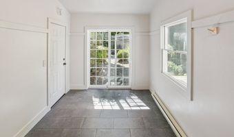 20 School St, Stonington, CT 06355