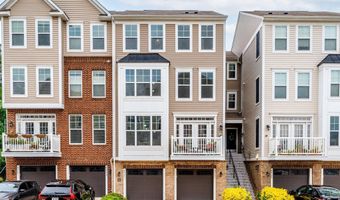 42175 CANARY GRASS Sq, Aldie, VA 20105