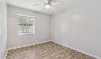 2160 Driftwood Dr, Biloxi, MS 39531