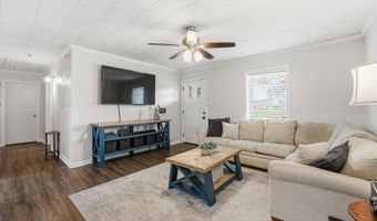 202 Hebert St, Berwick, LA 70342