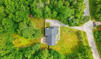 54 Trillium Trl, Bangor, ME 04401