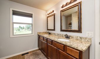 4608 NE Wanda Dr, Ankeny, IA 50021
