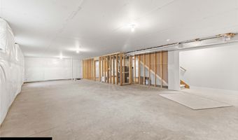 402 NE 59th St, Ankeny, IA 50021