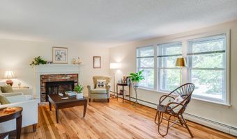 240 Bragg's Ln, Barnstable, MA 02630