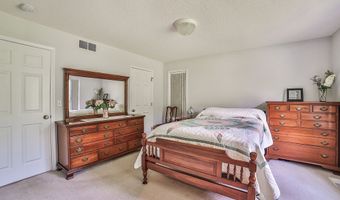 125 Stahl Rd, Amherst, NY 14068