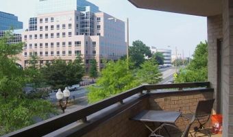 901 N MONROE St 203, Arlington, VA 22201