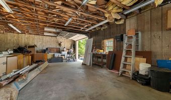 218 Main St, Alton, NH 03809