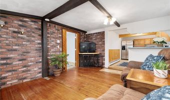 3 Sheffield St, Warwick, RI 02889