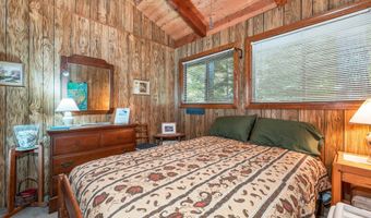 120 Big Barndoor Is, Alton, NH 03810