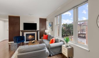 801 KEY Hwy T-65, Baltimore, MD 21230