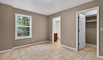 157 Stoneybrook Dr, Abingdon, VA 24210
