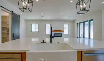 6250 Lindley Ave, Encino, CA 91316