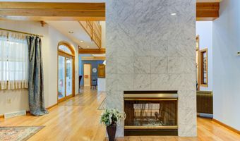 9 University Pl, Amsterdam, NY 12010