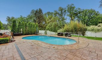 77 Warren Dr, Aberdeen, NJ 07747
