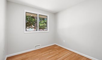 2123 N EARLEY St, Alexandria, VA 22302