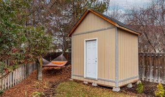 3023 NE Lansing Ct, Bend, OR 97701