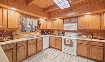 5661 Willow Grove Hwy, Allons, TN 38541