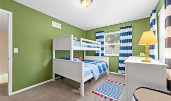 292 Summerhill Dr, Aurora, OH 44202