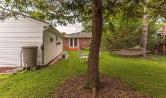 641 Louise Dr, Ann Arbor, MI 48103