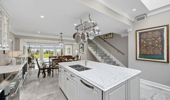 50 SEMINOLE LANDING Rd, Atlantic Beach, FL 32233