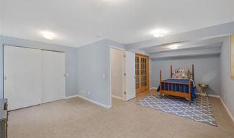 318 Windyoak Dr, Ballwin, MO 63021