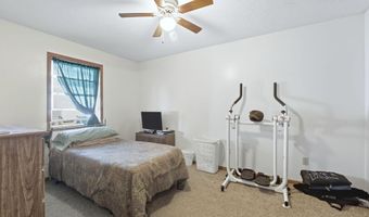606 DeKalb Ave, Auburn, IN 46706