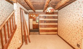 2909 Sanitarium Rd, Akron, OH 44312