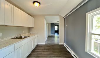 14 Blackhall St, New London, CT 06320