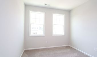 2722 Hunter Woods Dr, Apex, NC 27502