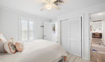 35 Willow Ave, Narragansett, RI 02882