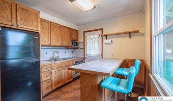 302 College Dr, Allentown, PA 18104