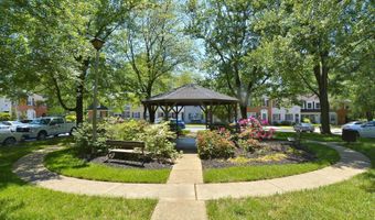 8366 GLASTONBURY Ct, Annandale, VA 22003