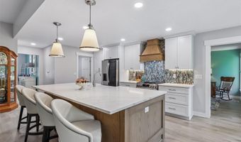 405 Plumwood Ct SW, Altoona, IA 50009