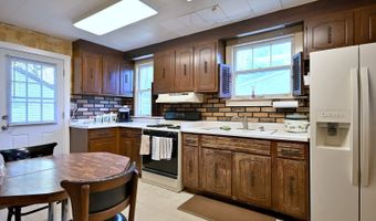 38393 N Lakeside Pl, Antioch, IL 60002