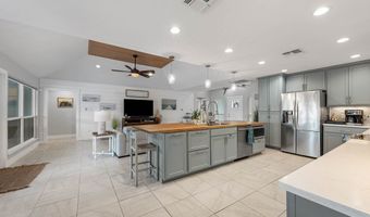 126 Sea View Dr, Aransas Pass, TX 78336