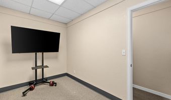1208 E PERSHING Blvd, Cheyenne, WY 82001