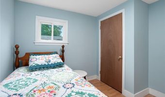 84 Ash Ave, Cranston, RI 02910