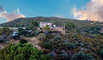 23475 Trappers Hollow Rd, Alpine, CA 91901