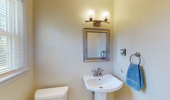 54 Flax Hill Rd, Brookfield, CT 06804