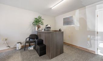 98 Elm St 1, Cheshire, CT 06410