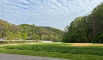 51 Oakmont Dr, Danville, WV 25053