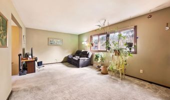 5222-5224 Piccadilly Dr, Madison, WI 53714