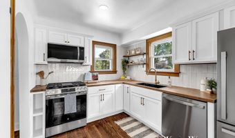 9601 92nd St SE, Alto, MI 49302