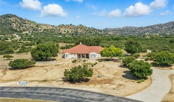 10204 Mount Olympus Valley Rd, Fallbrook, CA 92028