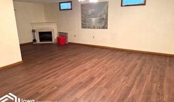 2109 E Spruce St, Algona, IA 50511