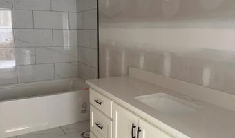 423 Indian Creek Cir, Adel, GA 31620
