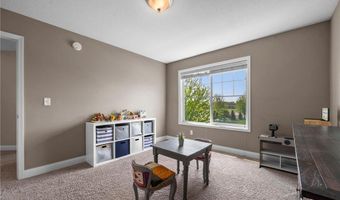 6023 158th St W, Apple Valley, MN 55124
